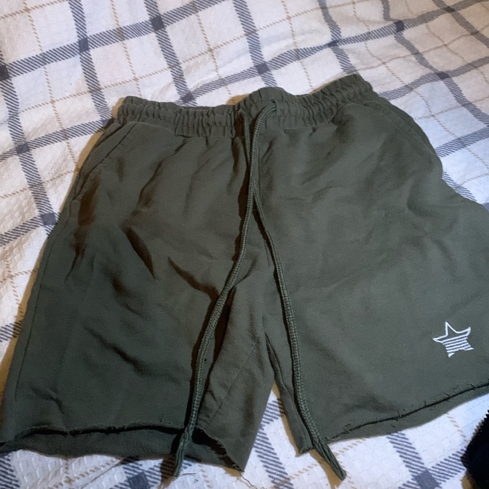 No Boundaries Sweatshorts